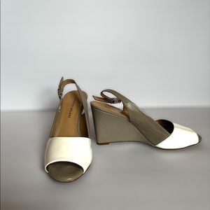 Antonio Melani Leather Wedge Gray/White 3” Open Toe Wedge Sandal Size 8